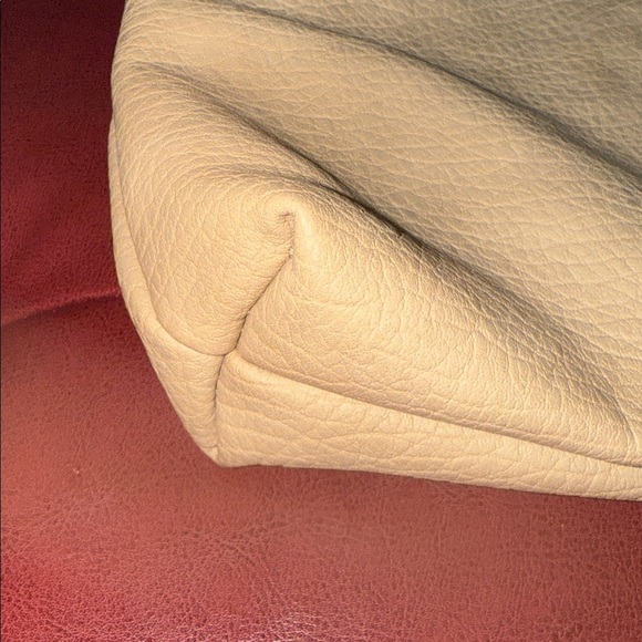 Free People Large pebbled Beige Faux Leather Clutch - Picture 4 of 5